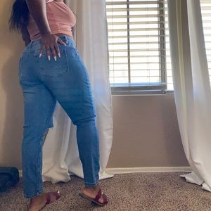 Ripped refuge jeans Size 16